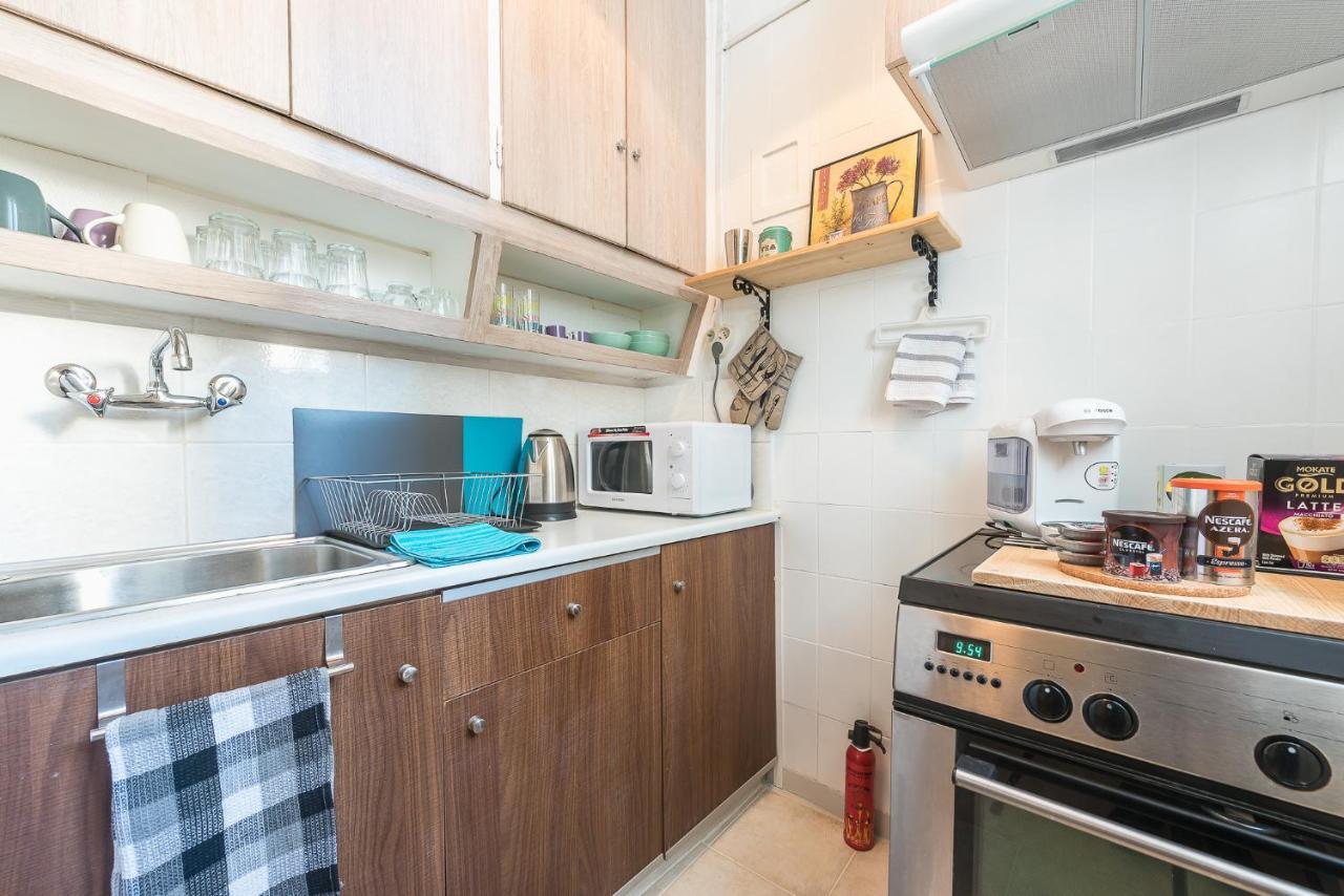 Lovely 1 Bedroom Apartment In Афины Экстерьер фото